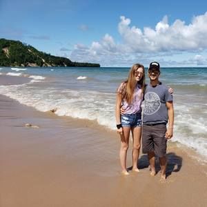 Meet your Posher, Dustin